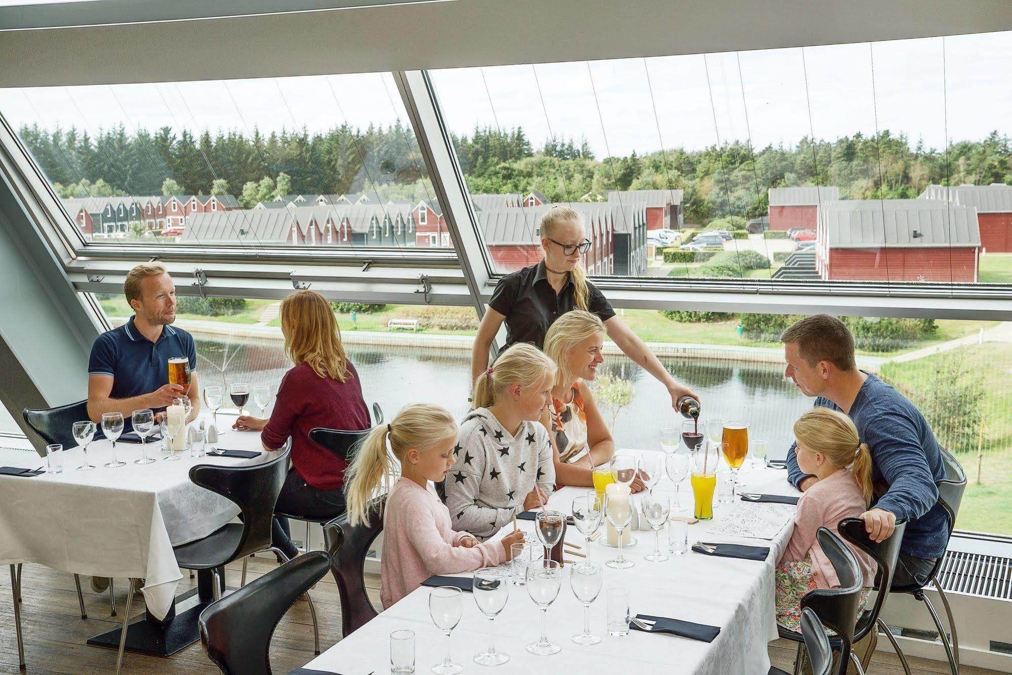 Landal Seawest Resort Nørre Nebel Exteriör bild